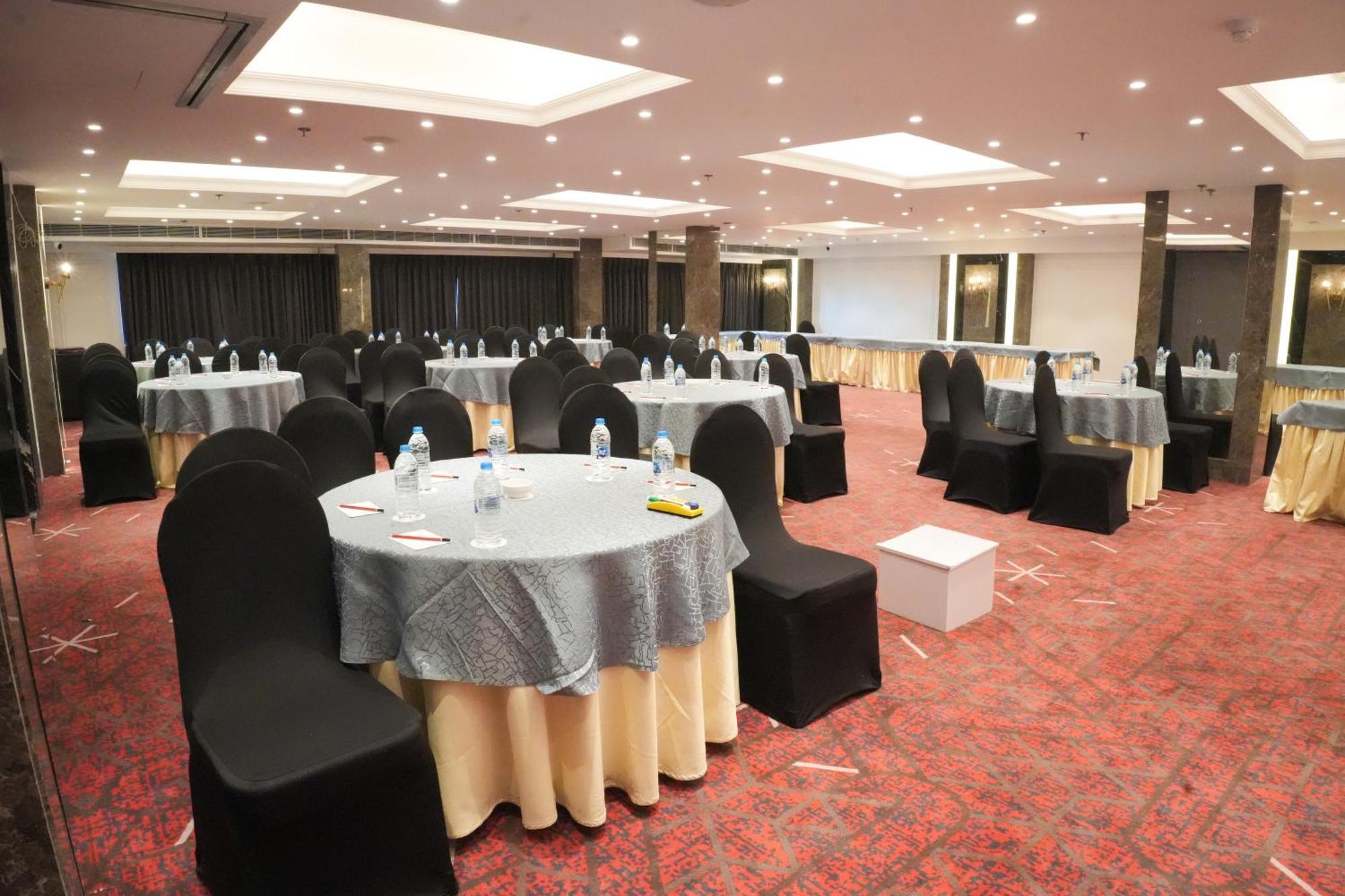 Hotel Soot Calcutta  Esterno foto